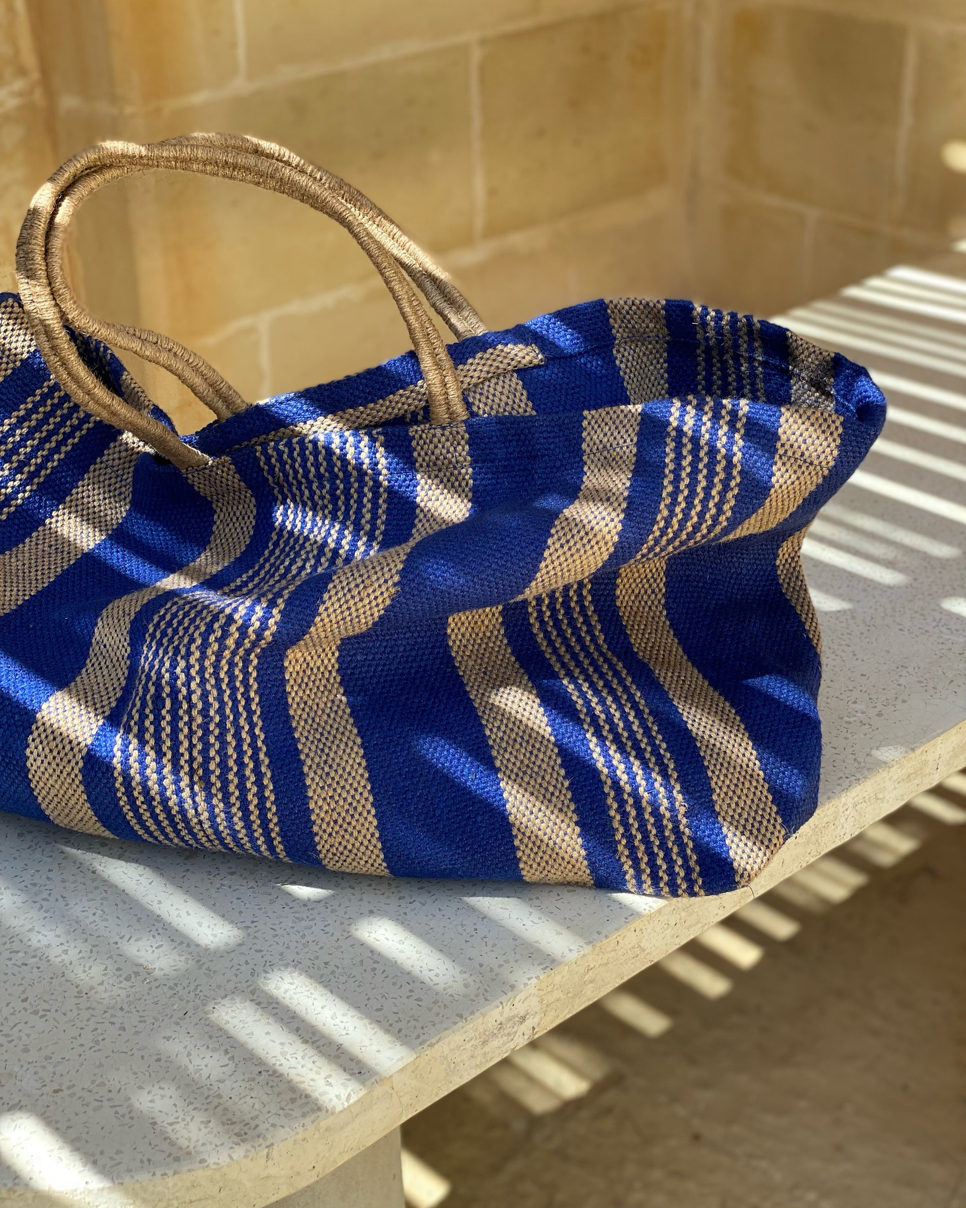 XL jute taske med blå striber