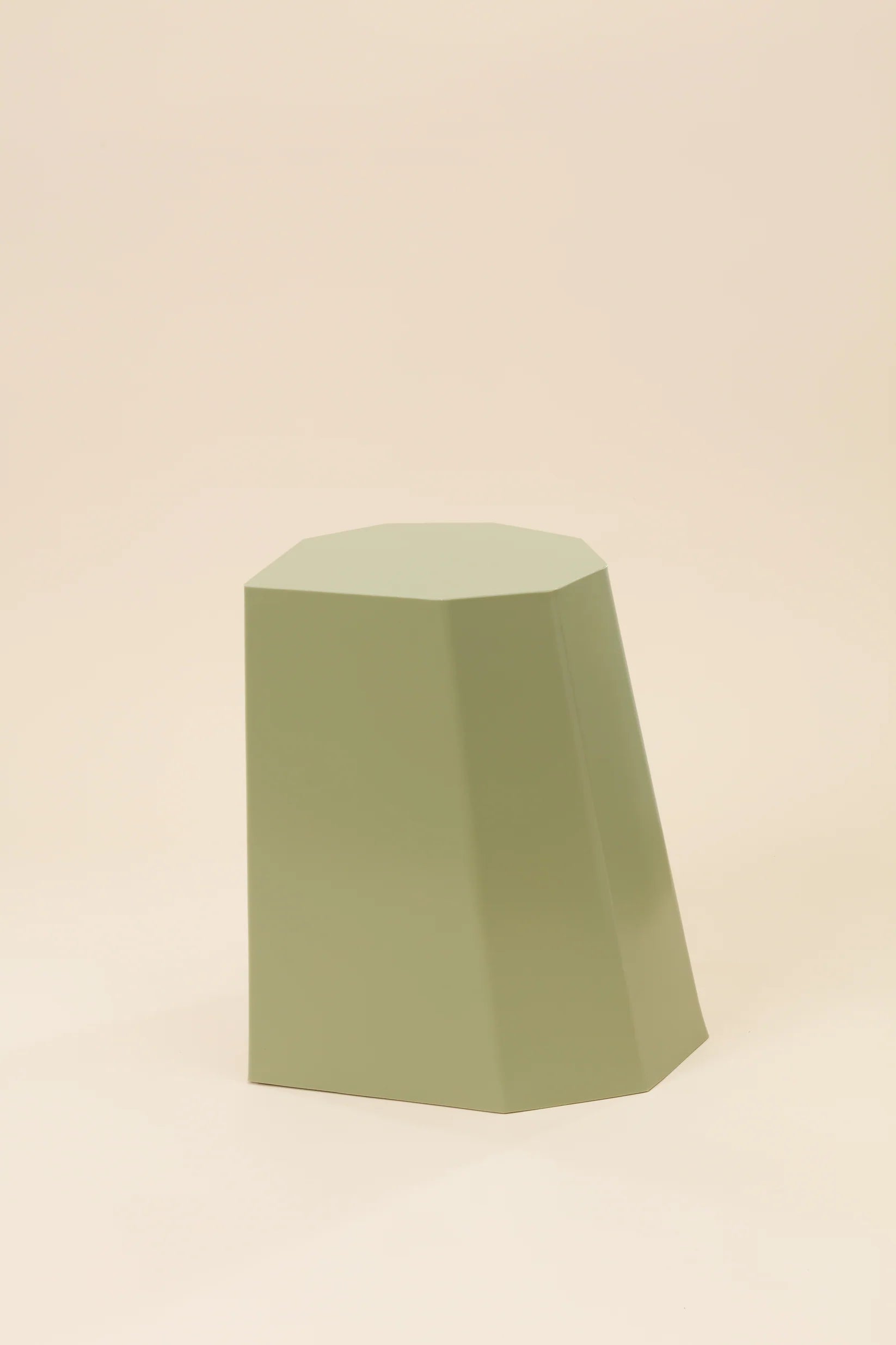 Arnold circus stool / Pistachio