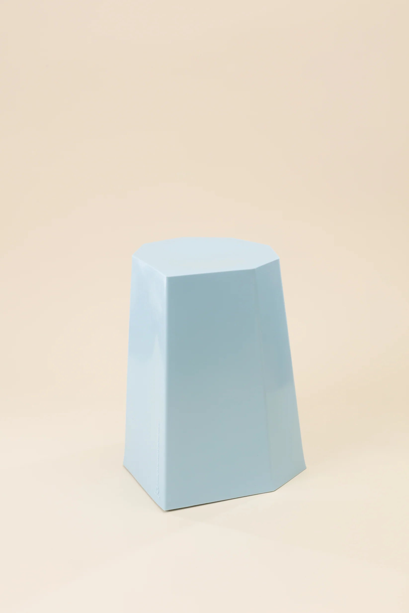 Arnold circus stool / baby blue
