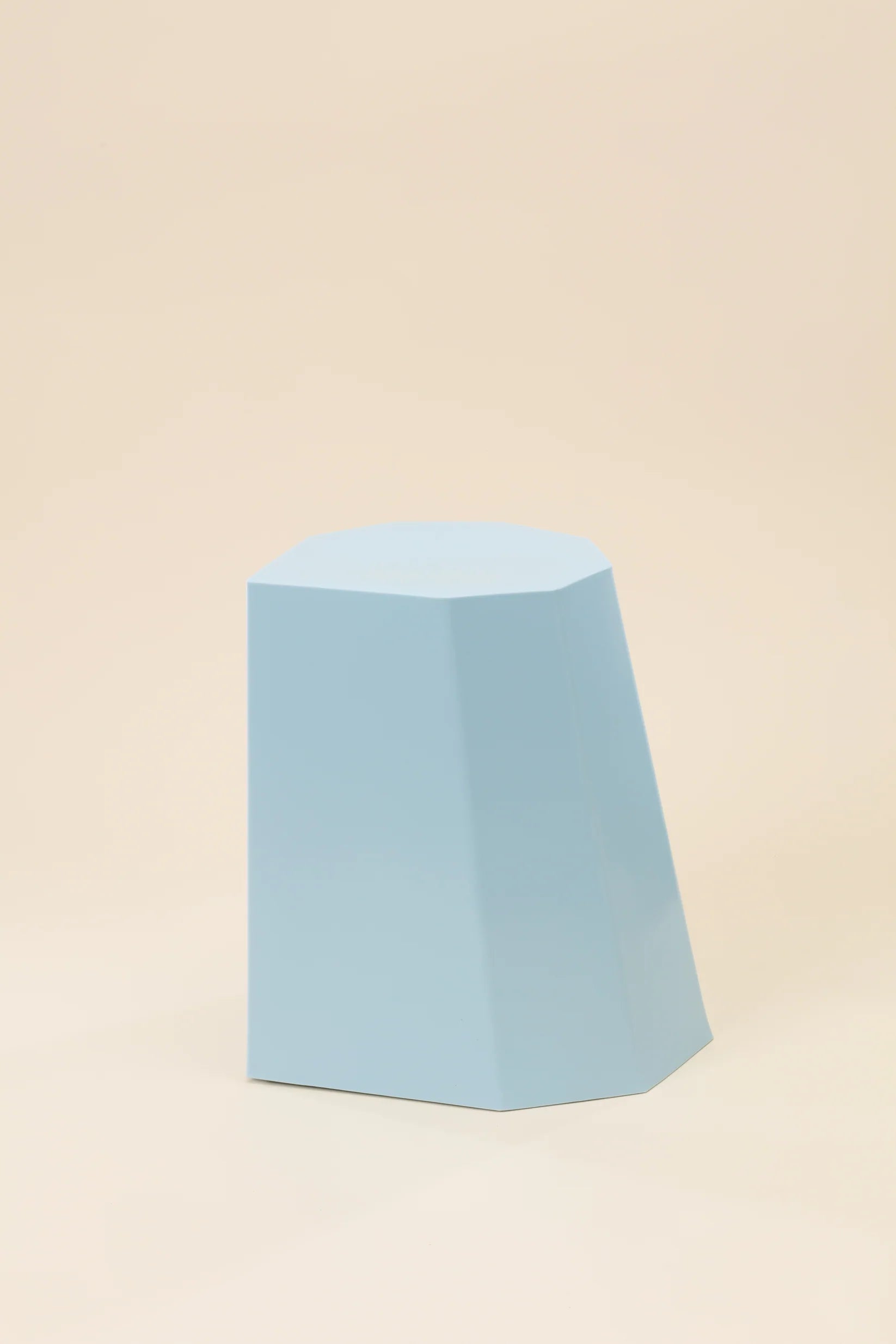 Arnold circus stool / baby blue