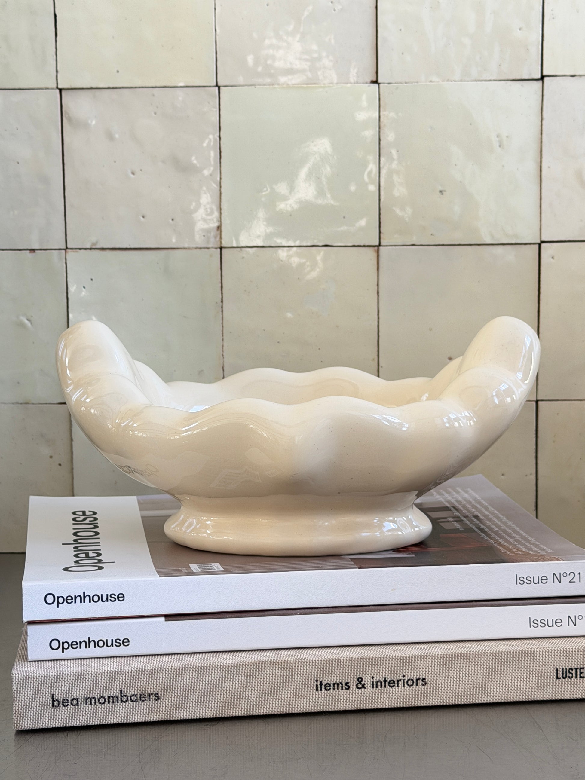 Softly rounded bowl