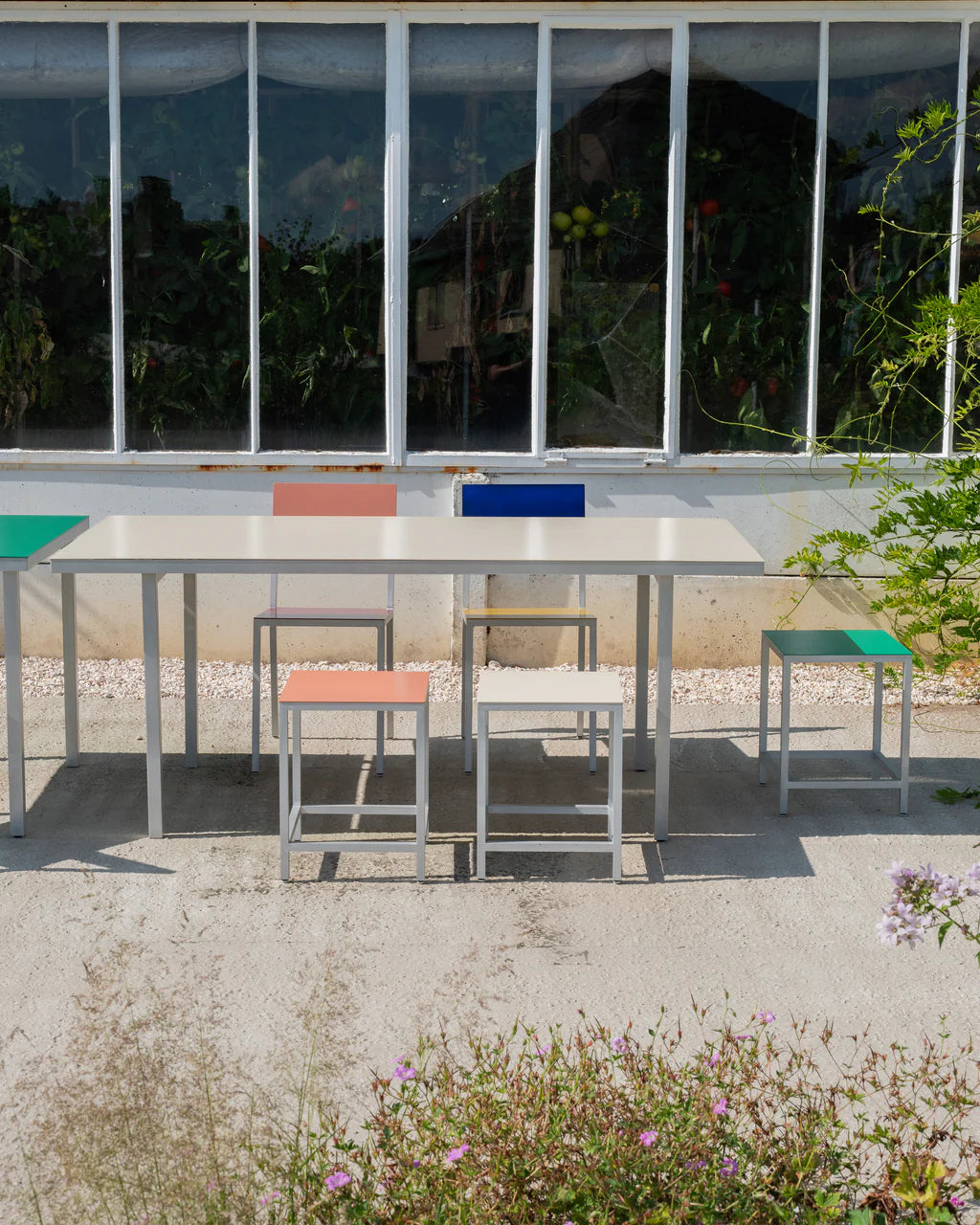 ALU table M / flere farvevarianter