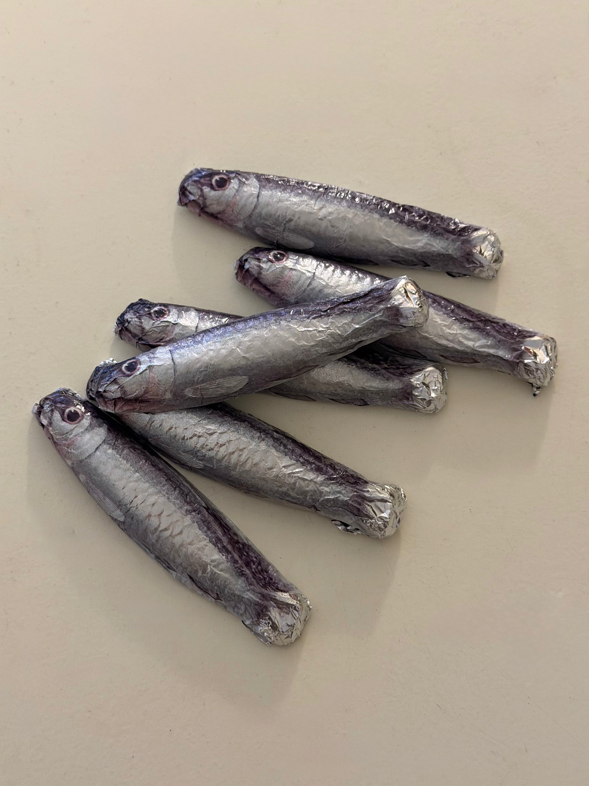 Sardiner i net / chokolade