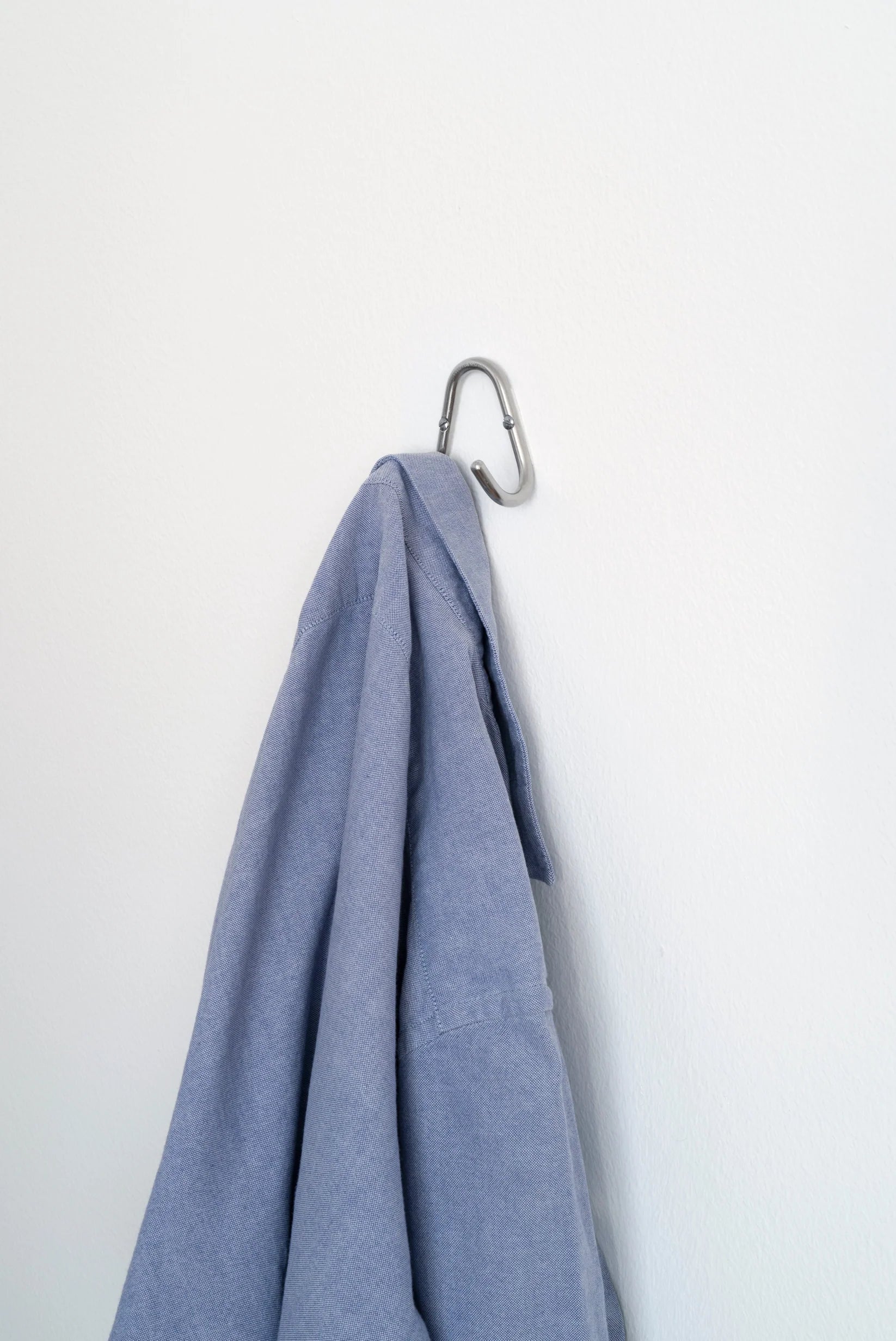 Symmetrisk dobbeltknage i forniklet messing