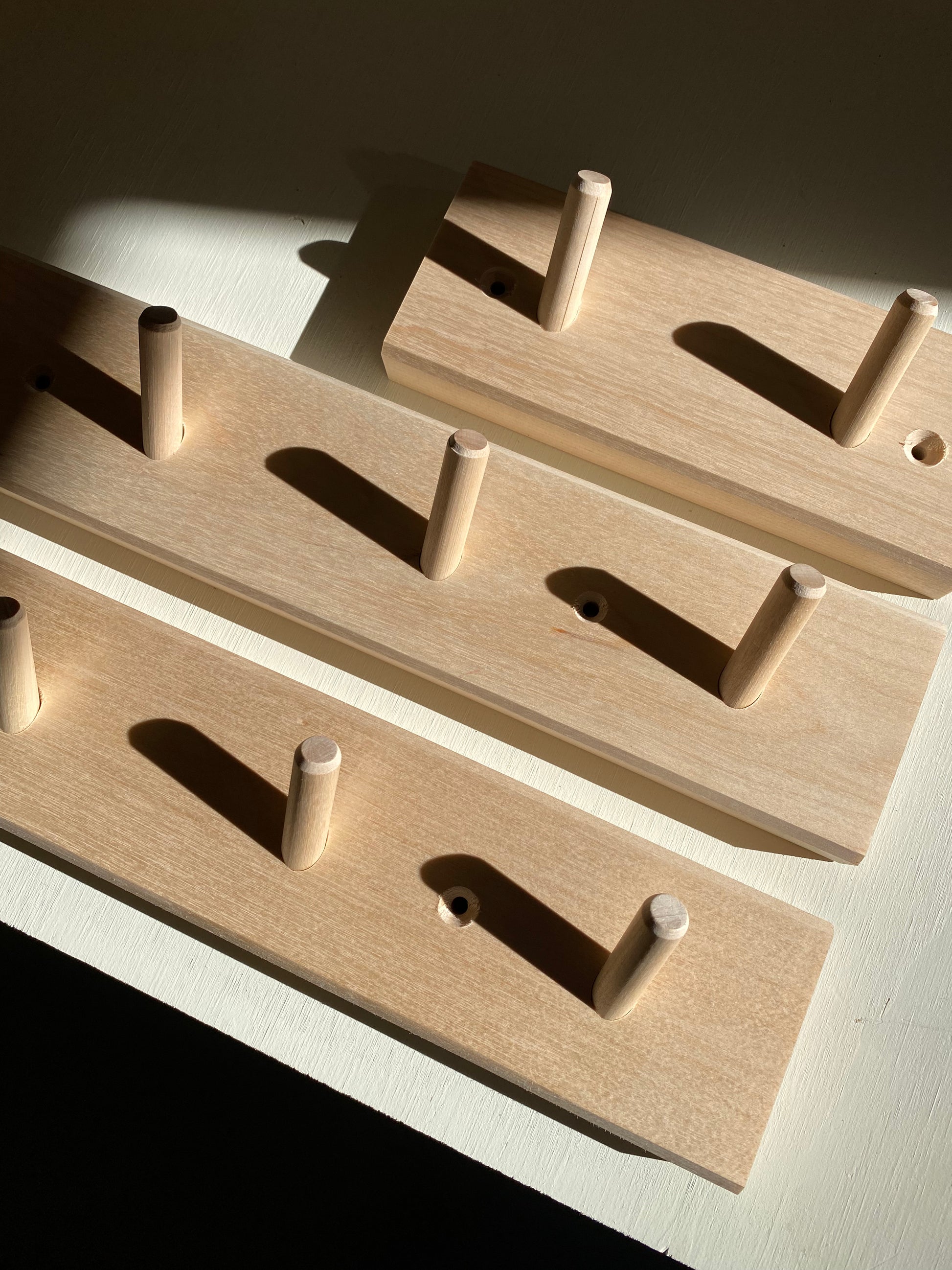 Knage med 2 / 4 / 7 knager birk